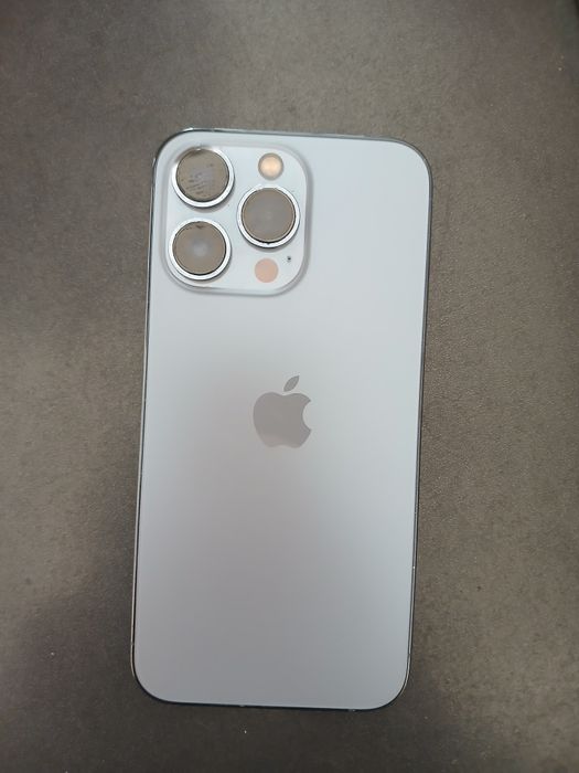 IPhone 13 pro holati  yahshi