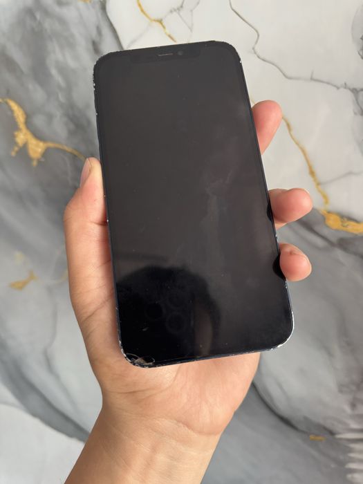 Продам iphone 12 64 гб