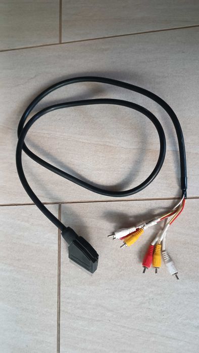 SCART адаптер кабел с 4 RCA аудио / видео кабели чинча  6 RCA