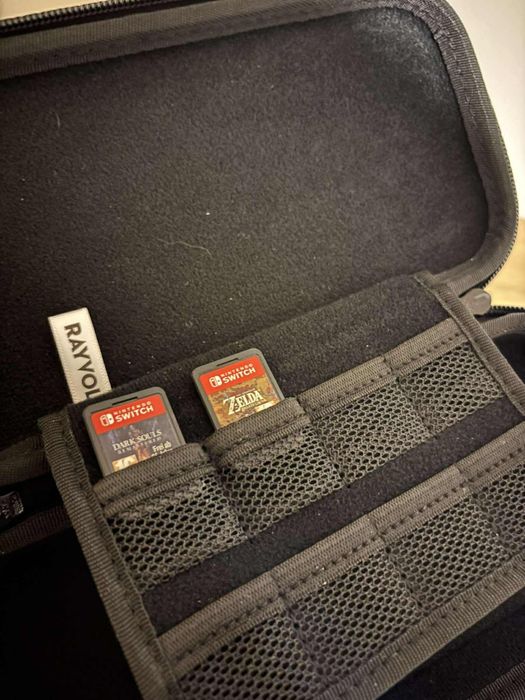 Nintendo Switch Lite с игри