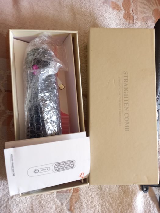 Плойка утюжок расчёска