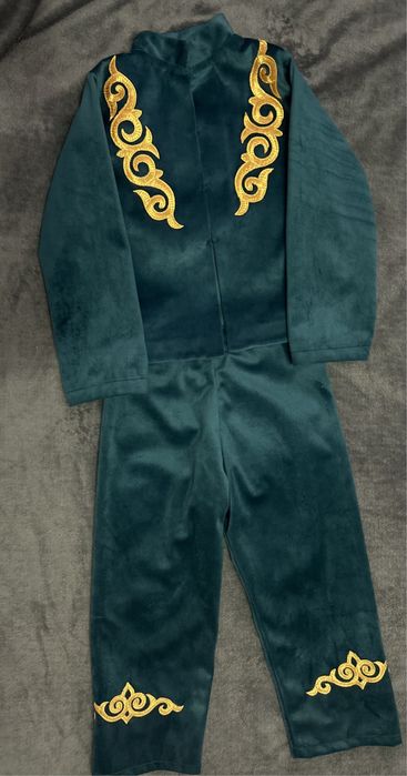 Продам национальный костюм