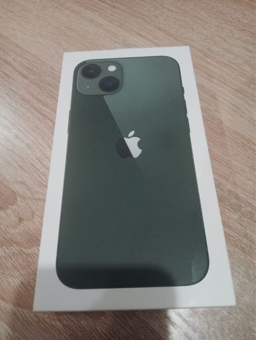 Продам Iphone 13