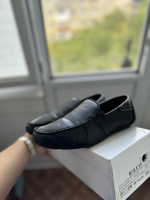 Продам туфли для мальчиков