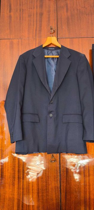 Мъжки тъмно син костюм размер 56 (2XL)