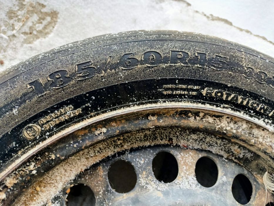 Продам шину под запаску