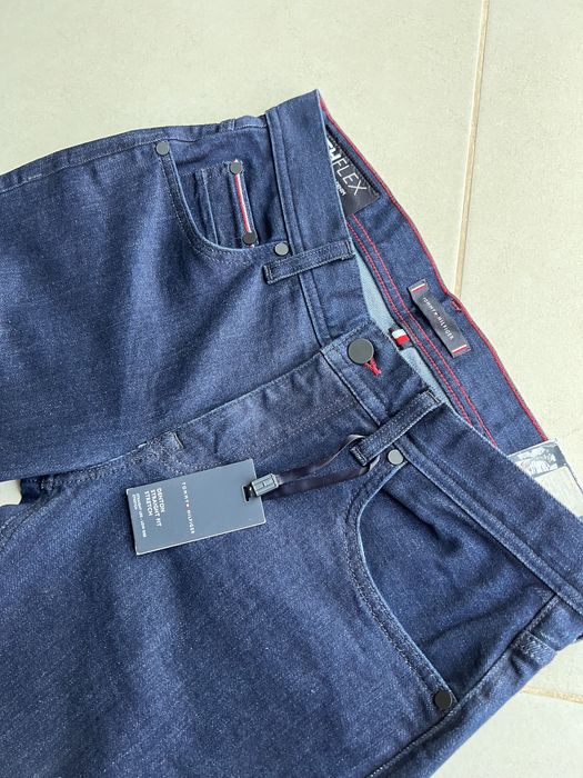 Blugi Tommy Hilfiger W30 L32 - noi, cu eticheta