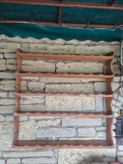 Продавам дървена етажирка от чам