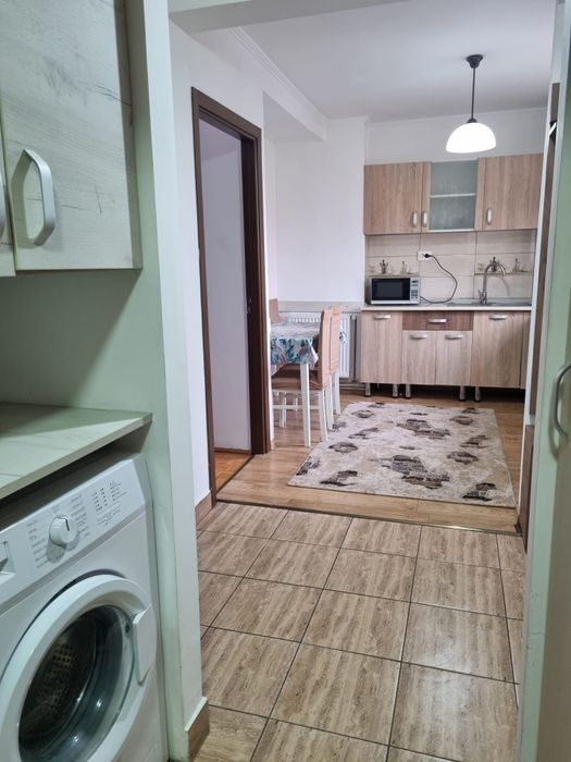 Închiriez ap ultracentral cu 2 camere