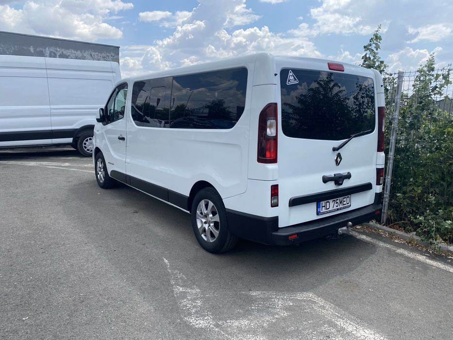 Inchiriere microbuze 8+1 locuri / rent a car / rent a bus / rent a van