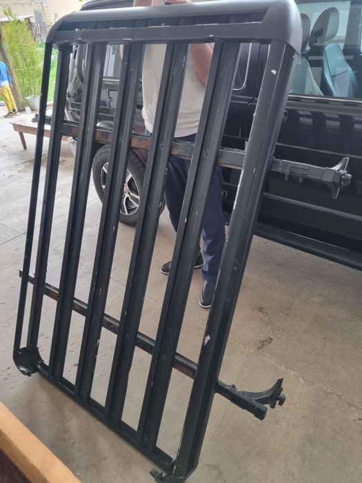 4 eshikli nivada turgan bagaj sotiladi narxi sal kelishtiriladi