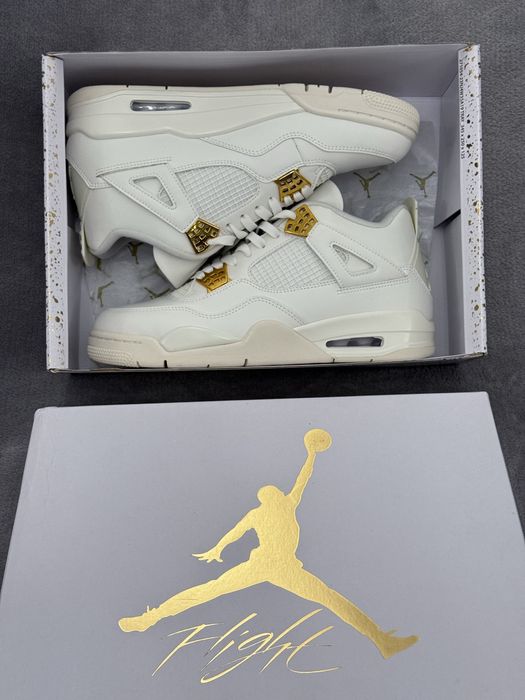 Air Jordan 4 Retro Metallic Gold mărimea EU/44.5