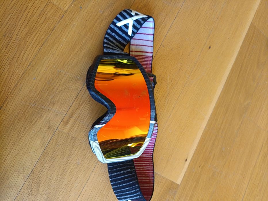 Продавам ски и сноуборд очила