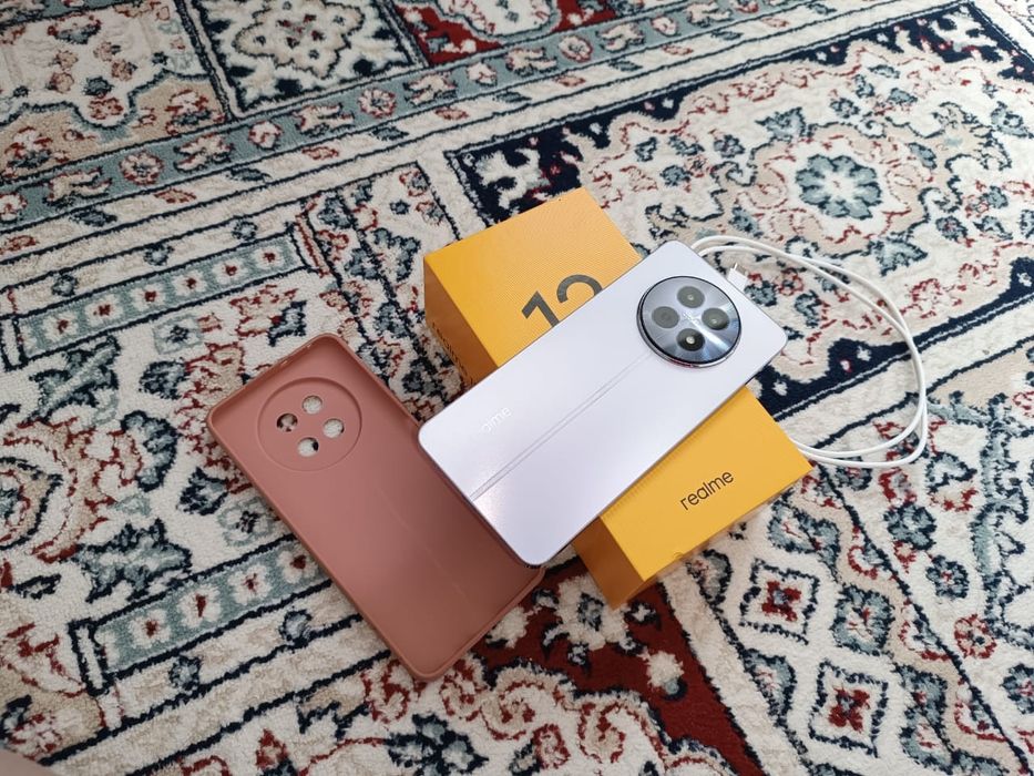 Продам телефон смартфон realme 12S 5G