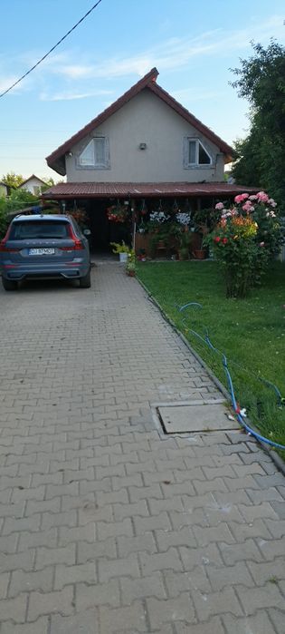 Vând casa în Craiova