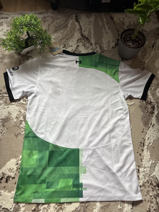 Tricou nike liverpool limited edition