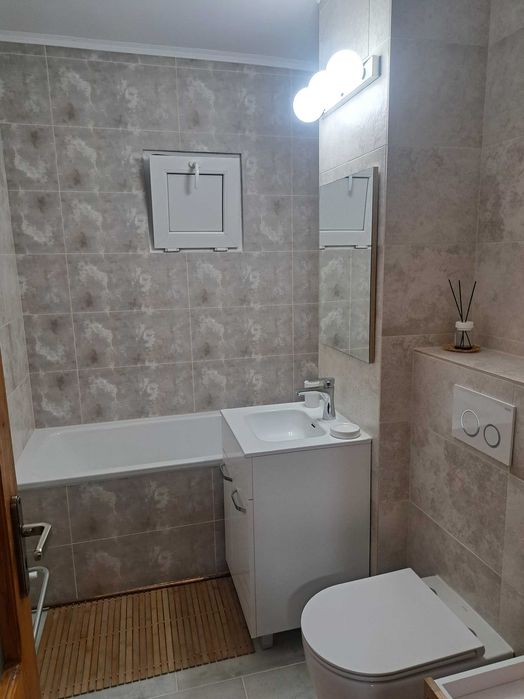 Apartament cu 2 camere de inchiriat la intersectia Spania cu Nanterre - Mai multe