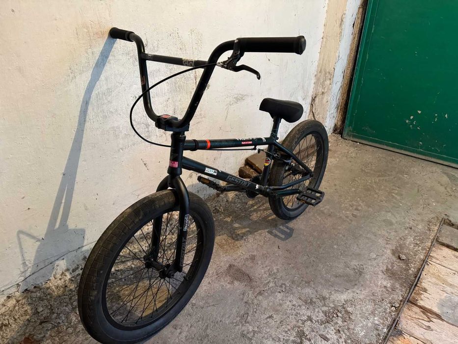 Велосипед BMX в отличном состоянии