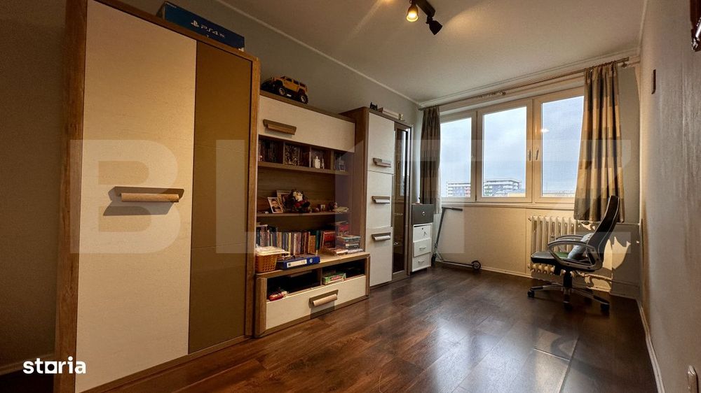Apartament 4 camere, 2 bai, decebal, etaj intermediar