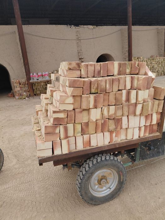 Женный кирпич Бадам