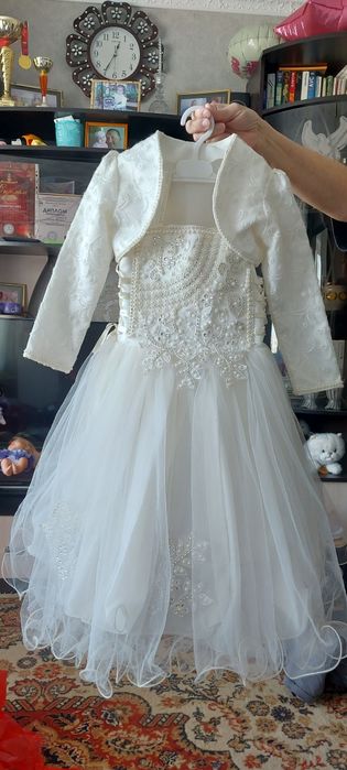 Платья для девочки 300тнг.