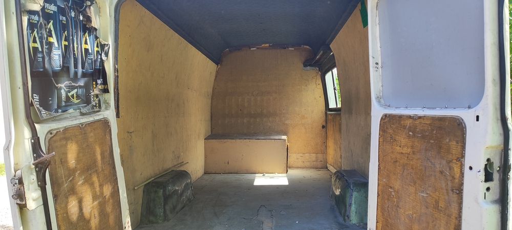 Мерседес Бенс спринтер