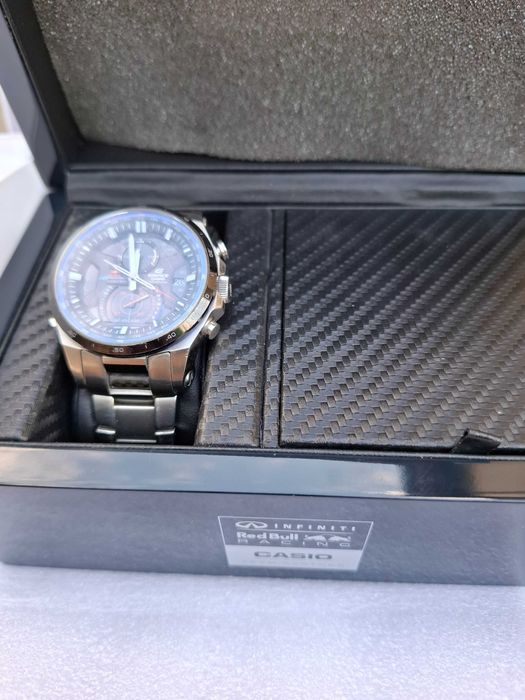 Ceas CASIO Edifice EQW-A1200RB-1AER - Red Bull Racing Limited Edition
