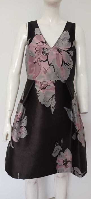 Rochie Max &Co nouă