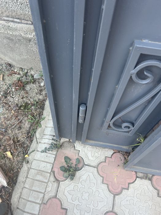 Дверь Б/У хорошый состояние