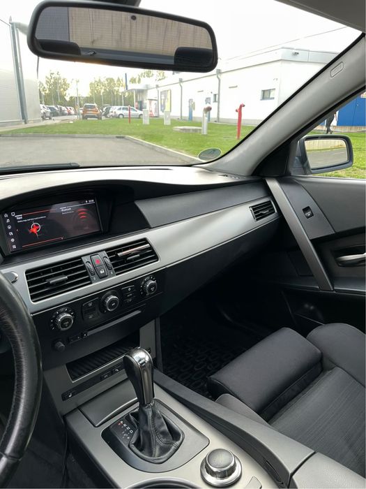 Vand BMW SERIA 5 E60 525 automat