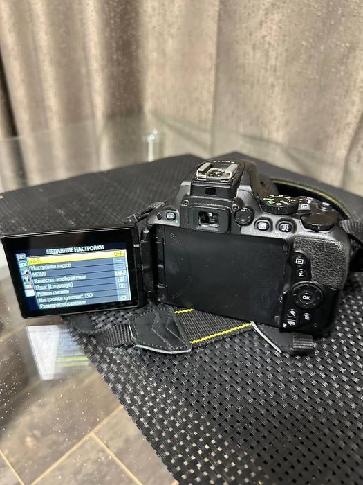 Nikon D5500 + 2 обектива (18-55 VR и 55-200 VR) + чанта