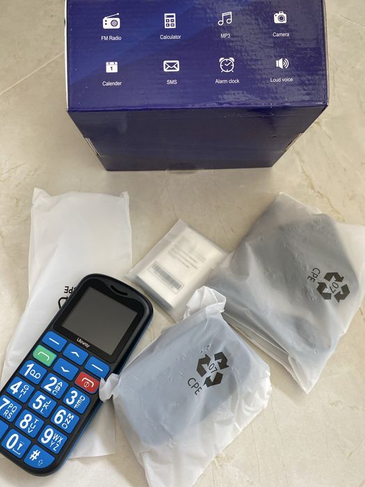 Telefon cu butoane mari