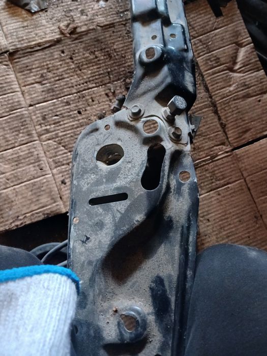 Телевизор Ауди В4 привозной