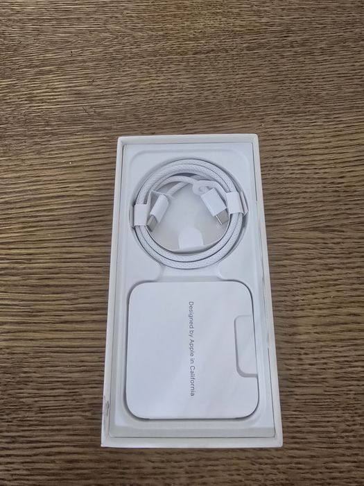 Продам iphone 13 pro max  gb 128 в отличном состоянии.