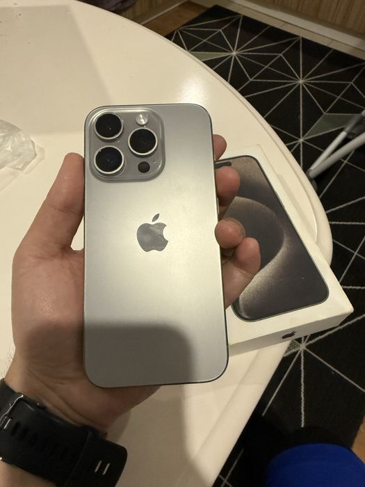 I phone 15 pro 256 GB