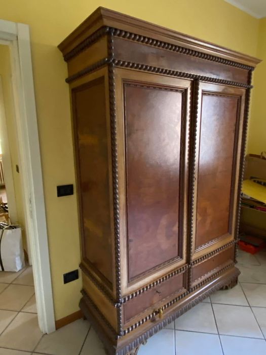 Dormiror  italian llemn de nuc