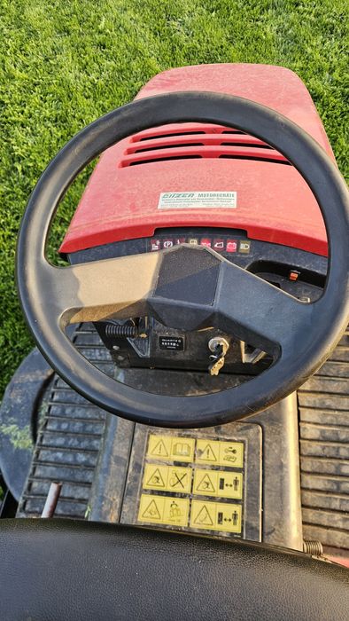 Tractoras tuns iarba Honda 2218