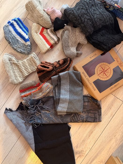 Подарявам плетени аксесоари - шакове, терлици