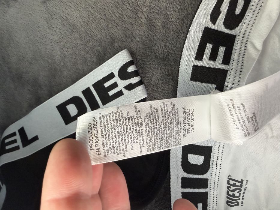 Diesel Umbr set 3 chiloti negru-negru-alb marimea XL noi originali