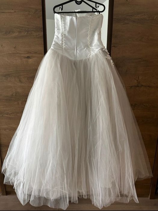 Rochie mireasa marime 46