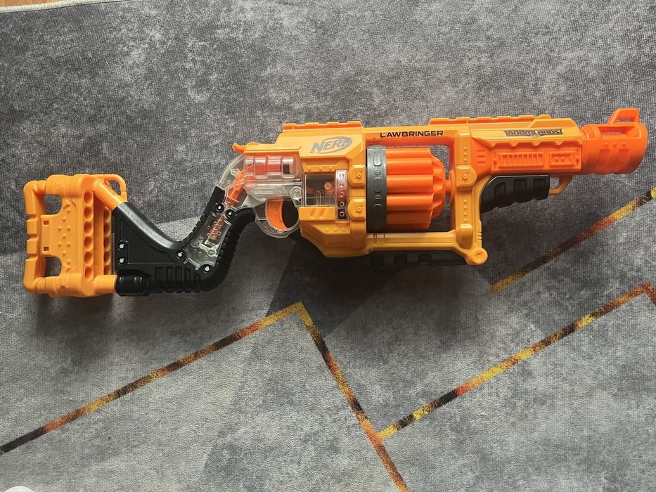 Pusca Nerf Lawbringer