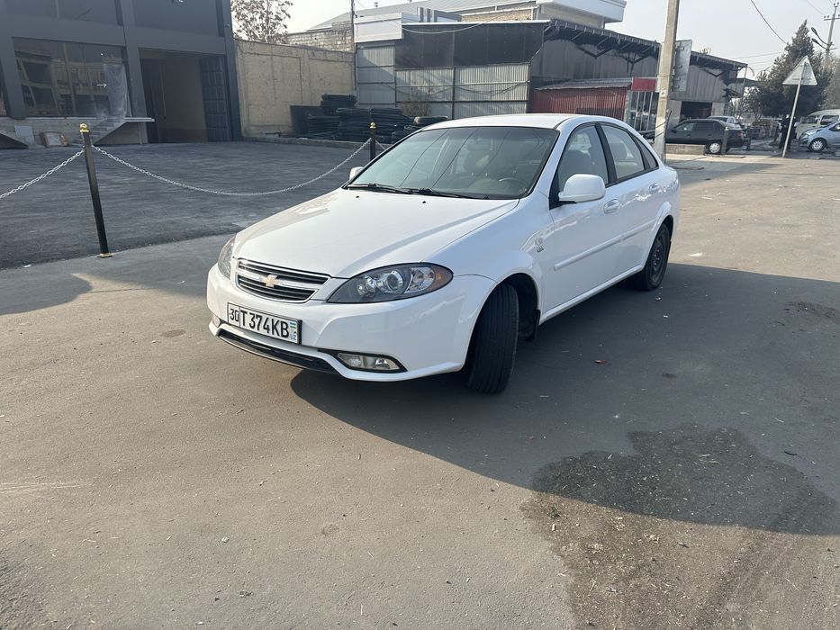 Холати яхши  2 кул мошина расхот килмайсиз