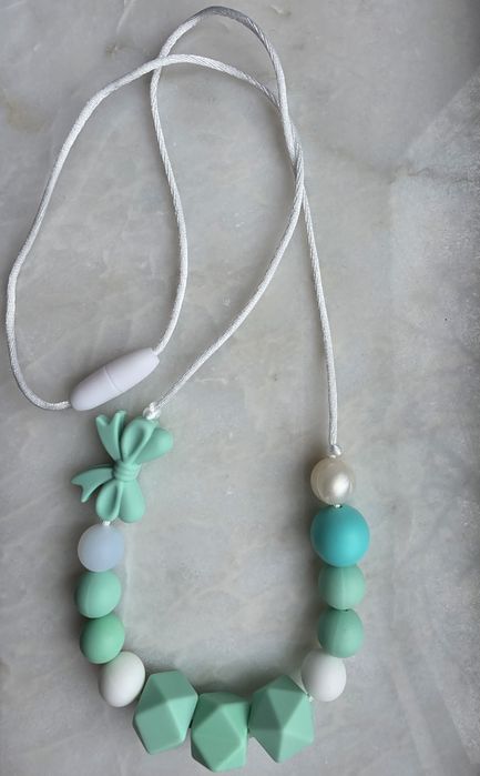 Гердан за кърмачки и бебета от силикон.