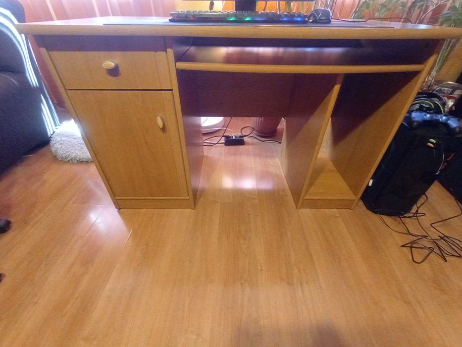 Геймърско бюро 120/76/56