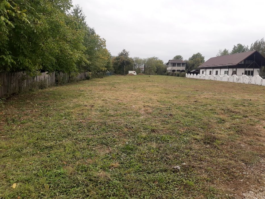 Vând teren intravilan 1.000 m2 cartier vile-Valea Voievozilor