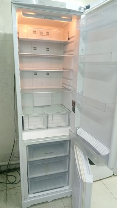 Продам холодильник