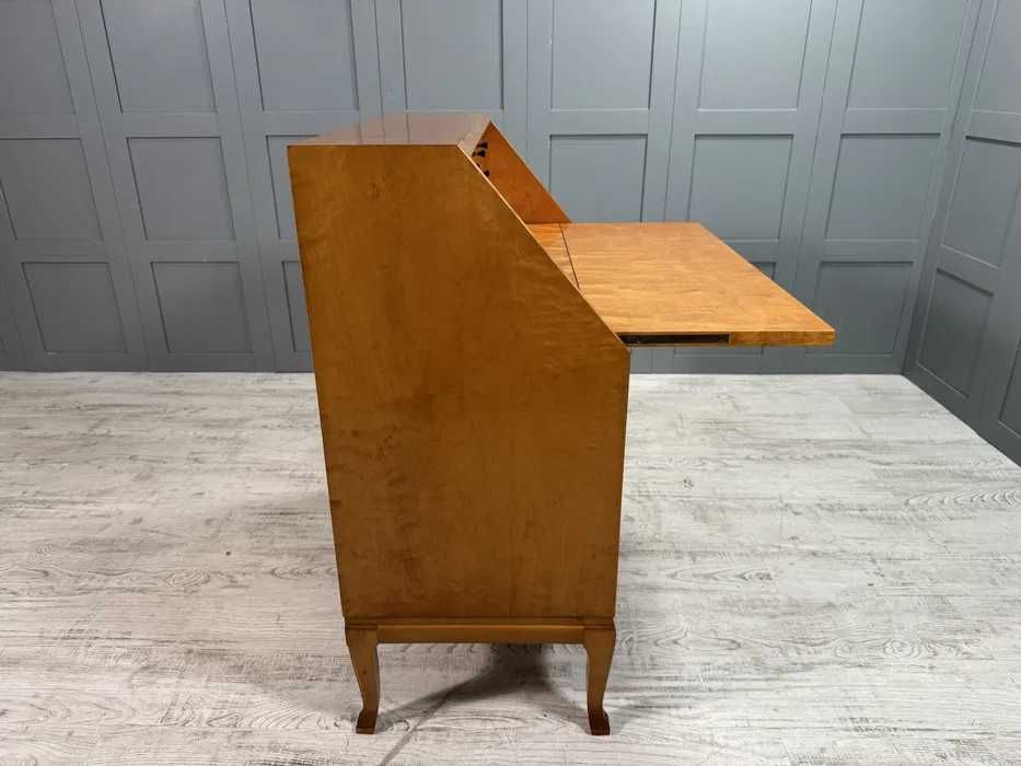 Писалище - секретар масив К076-Д