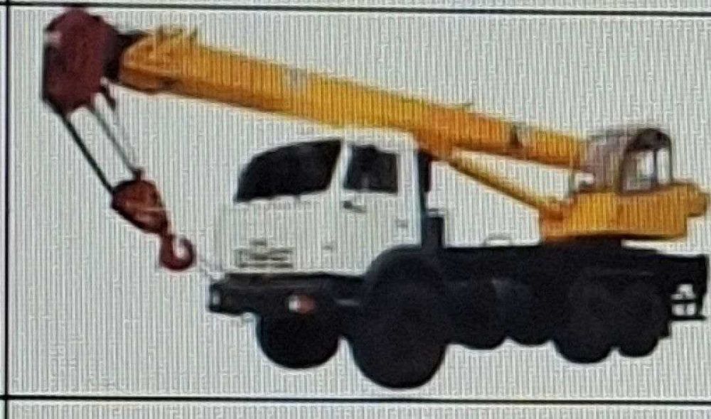 Автокран 25 т вылет стрелы 28м на базе шасси КАМАЗ 6х6