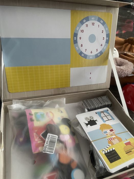 2 пакета игрушек