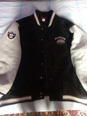 raiders - Imbracaminte pentru sport | OLX.ro